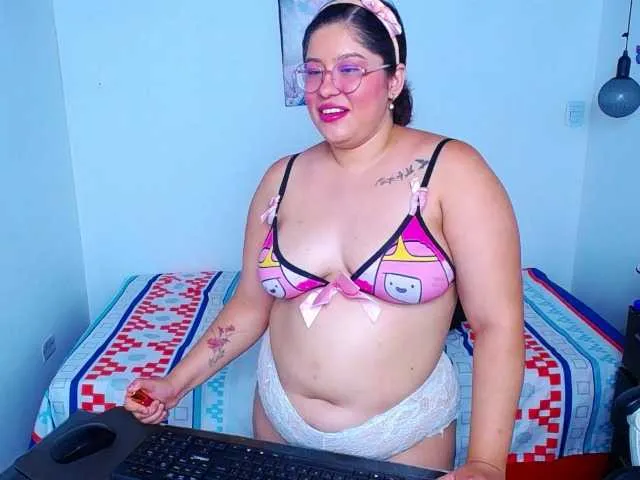 Live sex webcam photo for LittleFlower1 #291249235