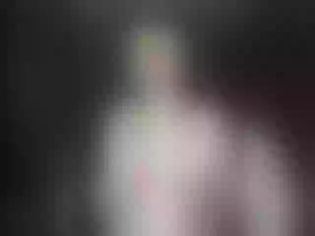 Live sex webcam photo for LittleKatie #273701977