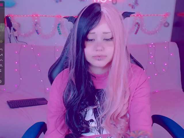 Live sex webcam photo for LittleKitsune #272074615