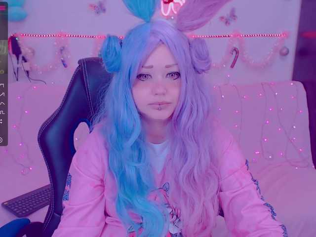 Live sex webcam photo for LittleKitsune #272098958