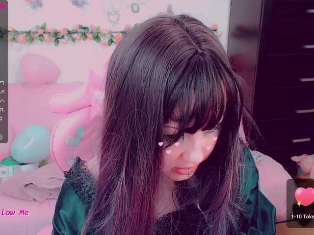 Live sex webcam photo for LittleKitsune #272691445