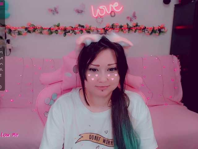 Live sex webcam photo for LittleKitsune #273108977