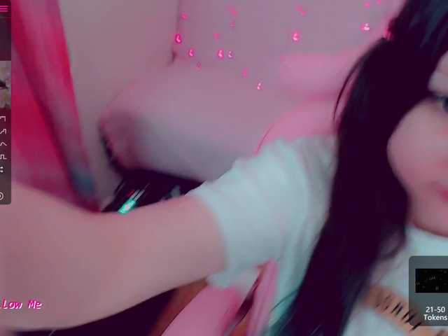 Live sex webcam photo for LittleKitsune #273214268