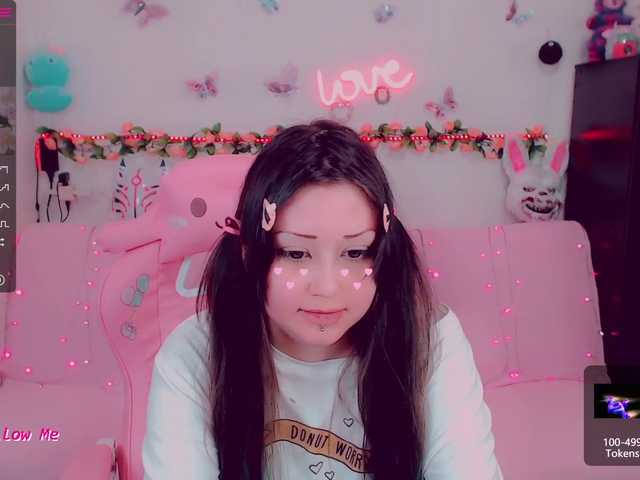 Live sex webcam photo for LittleKitsune #273220441