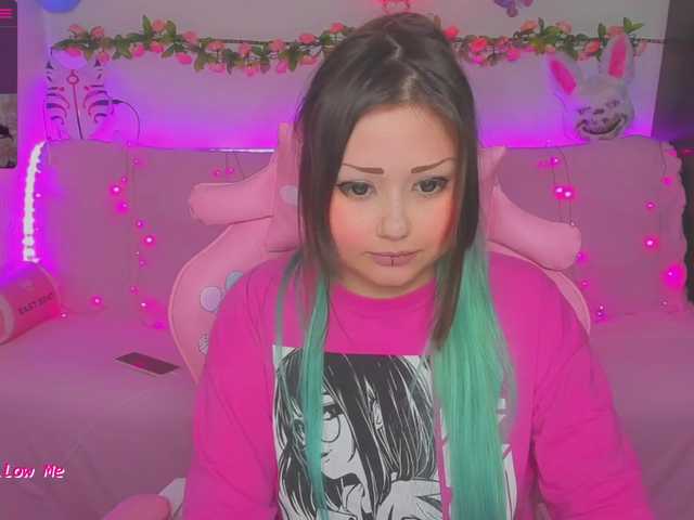 Live sex webcam photo for LittleKitsune #273900439