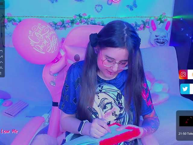 Live sex webcam photo for LittleKitsune #275708966