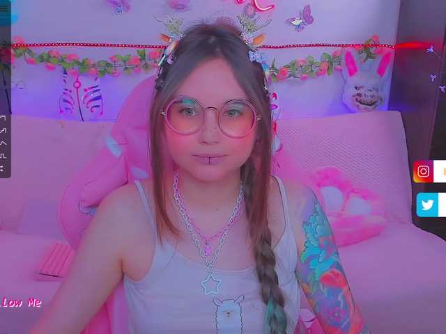 Live sex webcam photo for LittleKitsune #275871067