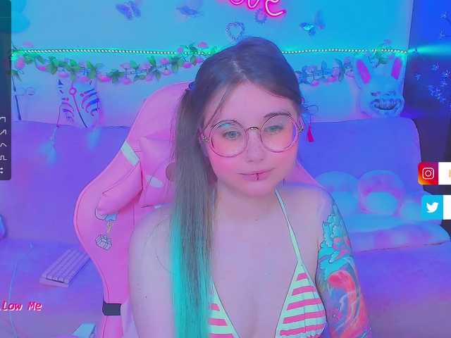 Live sex webcam photo for LittleKitsune #276082068