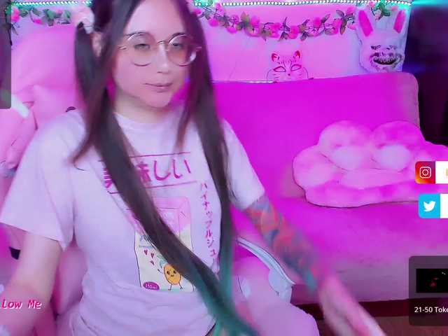 Live sex webcam photo for LittleKitsune #276236055