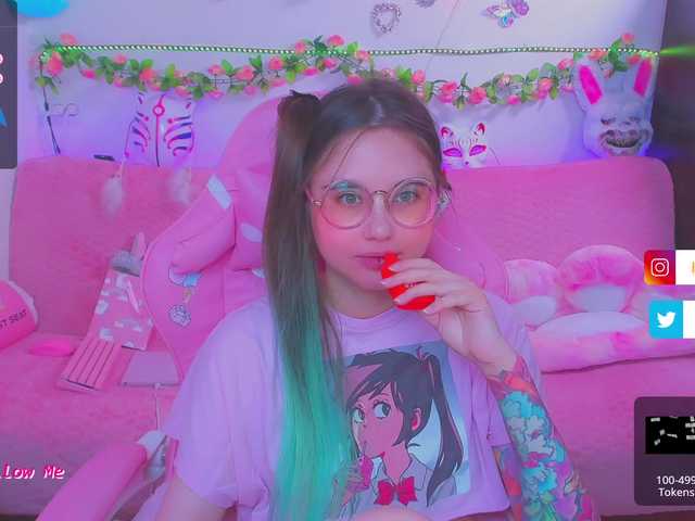 Live sex webcam photo for LittleKitsune #276393480