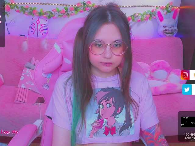 Live sex webcam photo for LittleKitsune #276399578