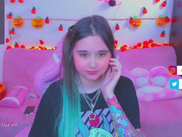 Live sex webcam photo for LittleKitsune #276497964