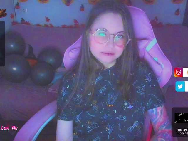 Live sex webcam photo for LittleKitsune #276618491