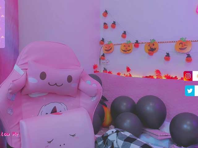 Live sex webcam photo for LittleKitsune #276723524