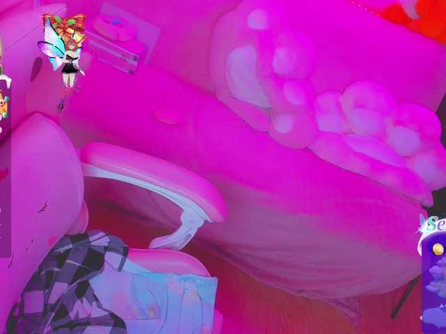 Live sex webcam photo for LittleKitsune #276916257