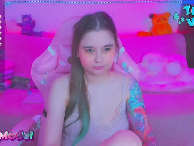 Live sex webcam photo for LittleKitsune #278096479