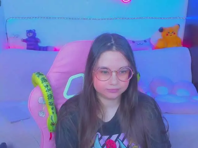 Live sex webcam photo for LittleKitsune #290543979