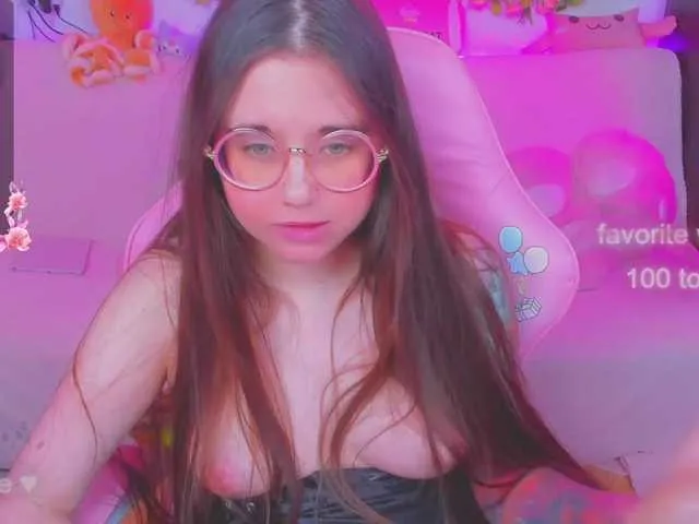 Live sex webcam photo for LittleKitsune #291048132