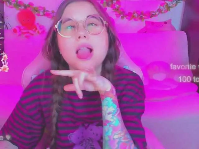 Live sex webcam photo for LittleKitsune #291116116