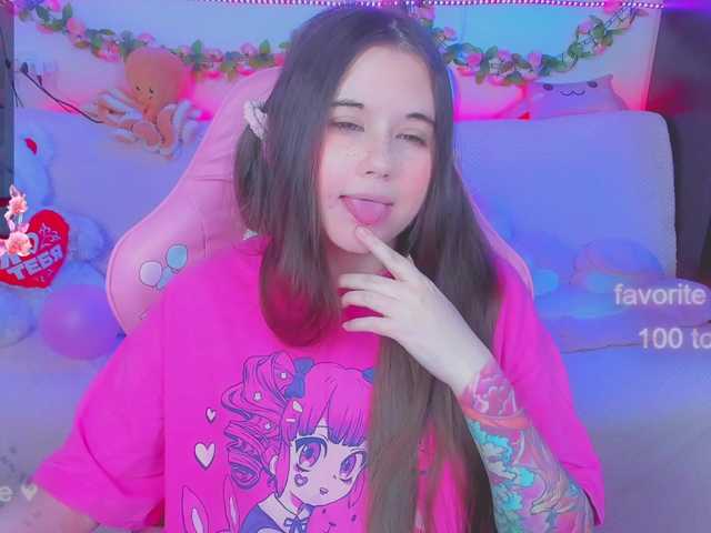 Live sex webcam photo for LittleKitsune #291386700