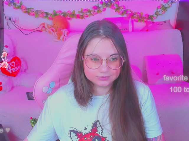 Live sex webcam photo for LittleKitsune #291753842