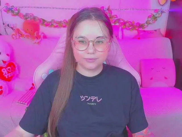 Live sex webcam photo for LittleKitsune #291902443