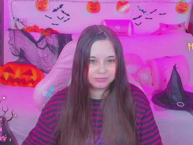 Live sex webcam photo for LittleKitsune #292222910