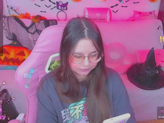 Live sex webcam photo for LittleKitsune #292309799