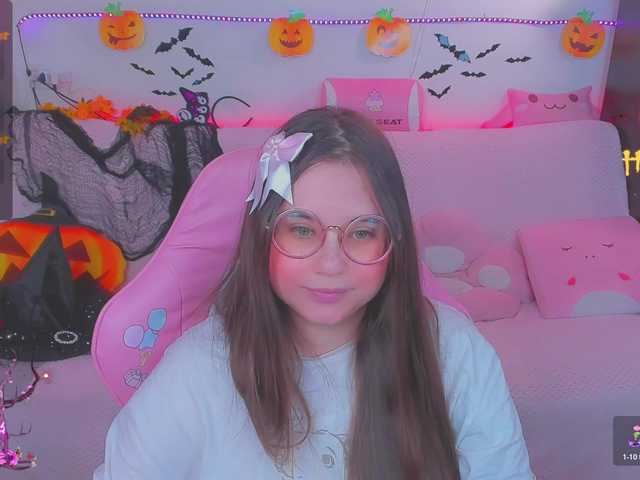 Live sex webcam photo for LittleKitsune #292356737