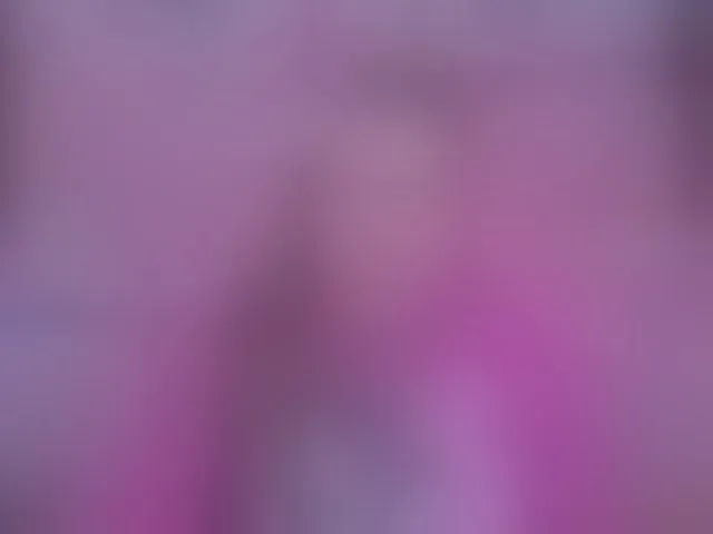 Live sex webcam photo for LittleKitsune #292637223