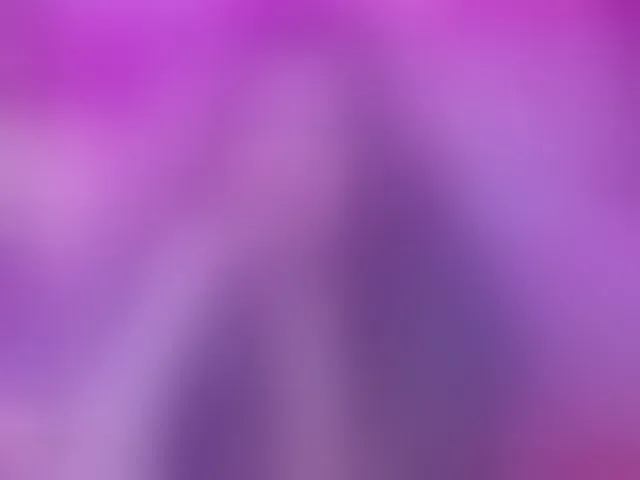 Live sex webcam photo for LittleKitsune #293159220