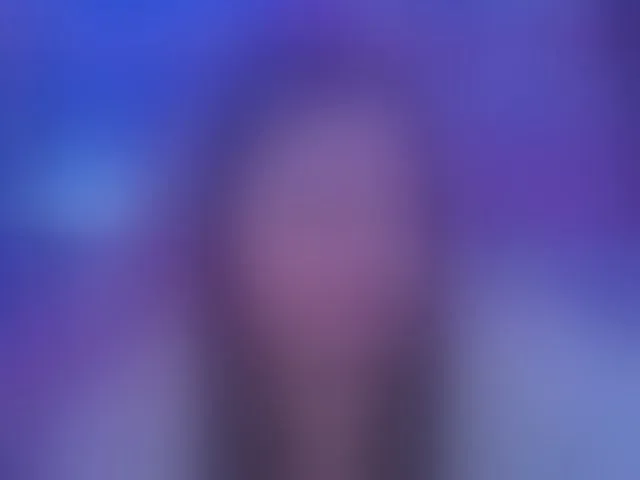 Live sex webcam photo for LittleKitsune #293227099