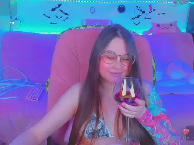 Live sex webcam photo for LittleKitsune #293650682