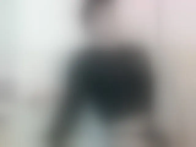 Live sex webcam photo for LittleMia #292784736