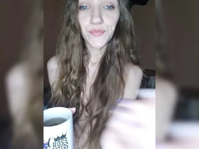 Live sex webcam photo for LittleMiracle #272518945