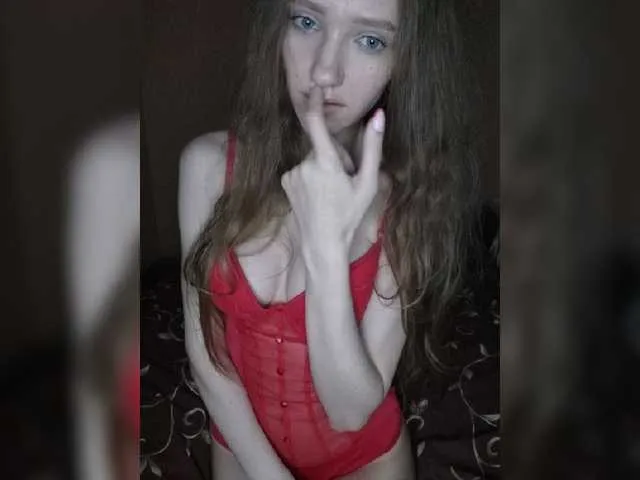 Live sex webcam photo for LittleMiracle #273057370