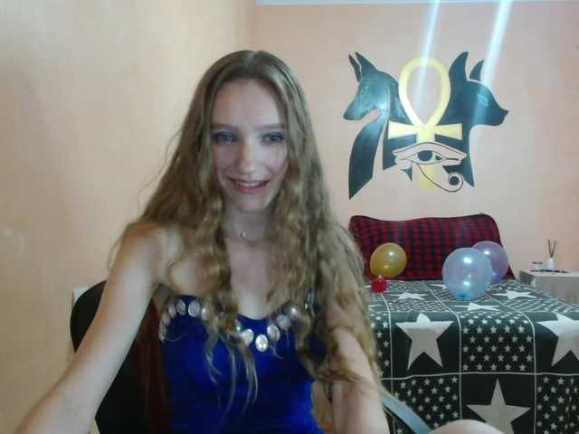 Live sex webcam photo for LittleMiracle #274366629