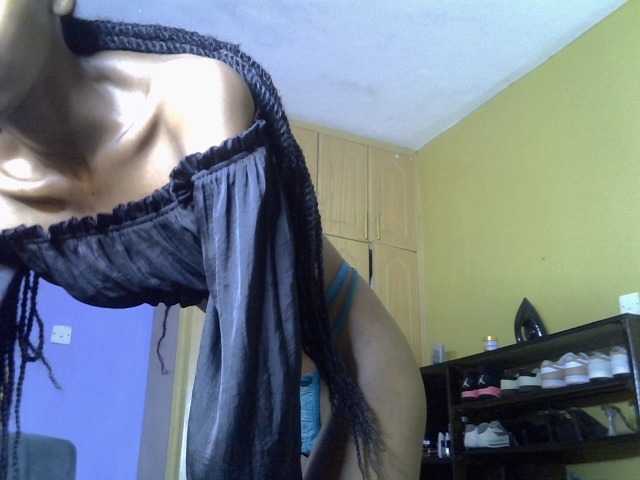 Live sex webcam photo for LittleMisscharming #291940105