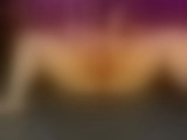 Live sex webcam photo for LittleNicolee #293732542