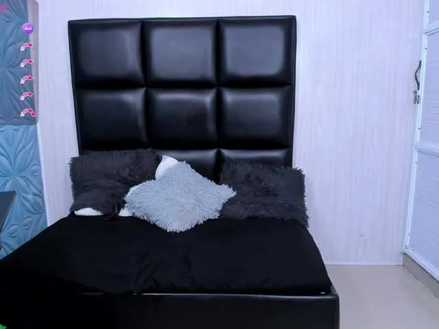 Live sex webcam photo for LittleParker #290409485