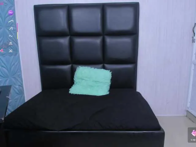 Live sex webcam photo for LittleParker #290910483