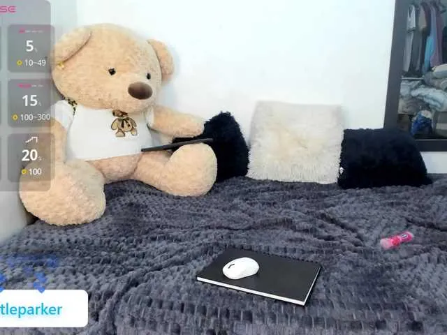 Live sex webcam photo for LittleParker #291474662