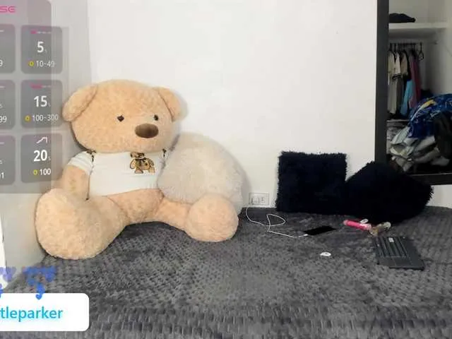 Live sex webcam photo for LittleParker #291496378