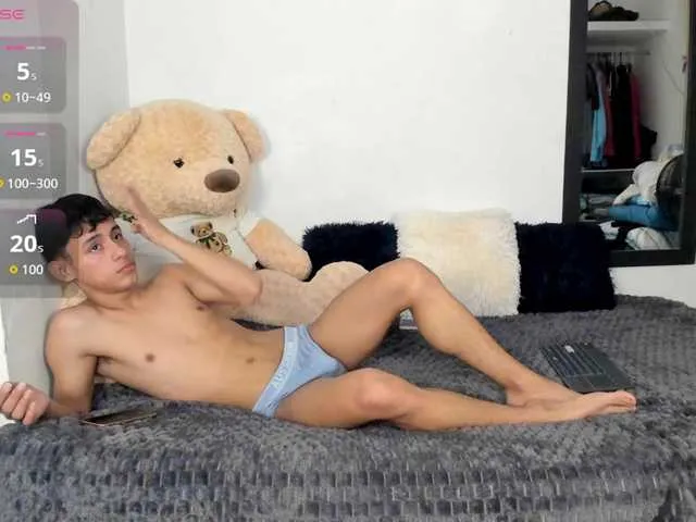 Live sex webcam photo for LittleParker #291693409