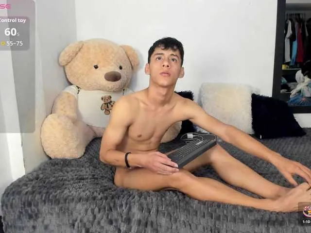 Live sex webcam photo for LittleParker #291785724