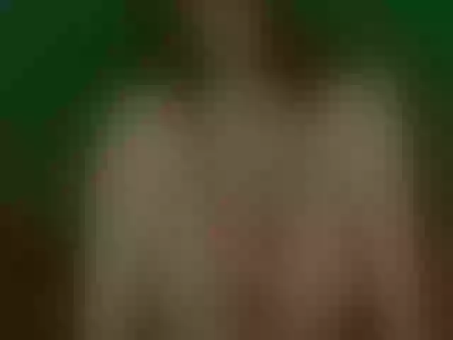 Live sex webcam photo for LittlePoem #290851361