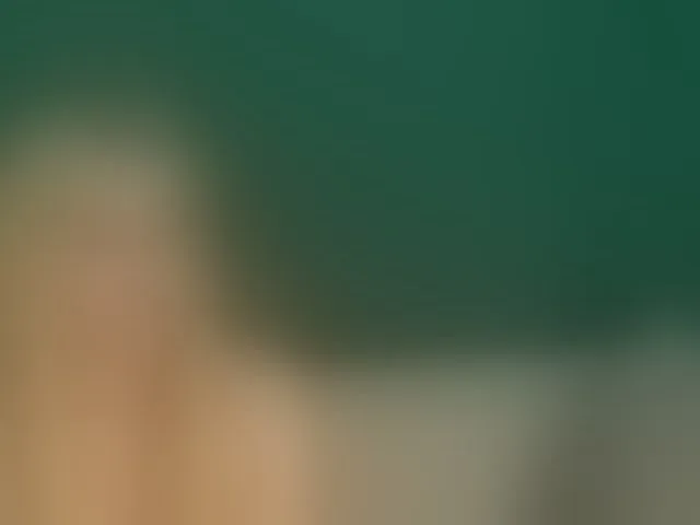 Live sex webcam photo for LittlePoem #293798857