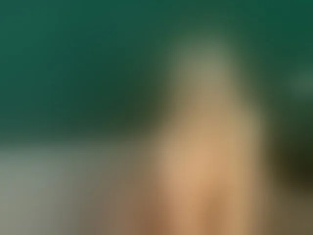 Live sex webcam photo for LittlePoem #293818932