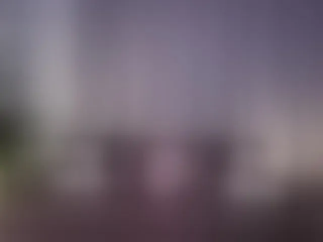 Live sex webcam photo for LittleSammy #293375091