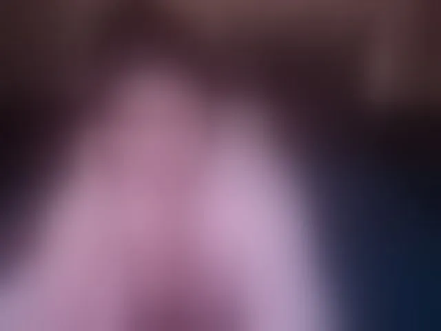 Live sex webcam photo for LittleShyy #293358391